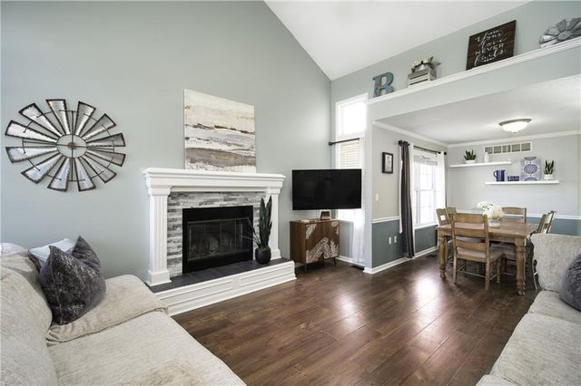 410 Myers Drive, Tonganoxie, KS 66086