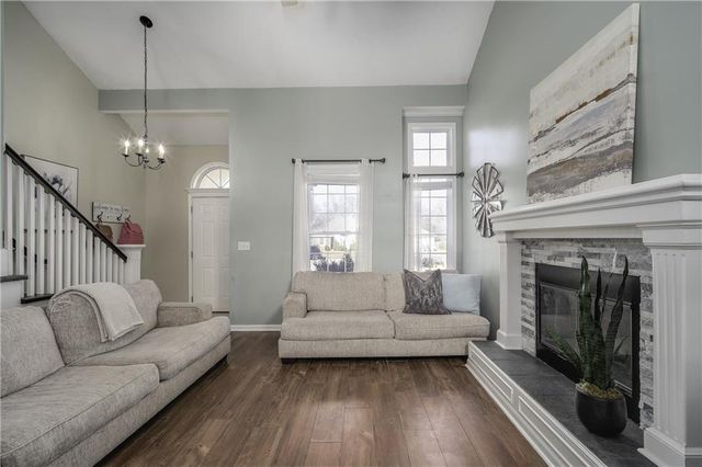 410 Myers Drive, Tonganoxie, KS 66086