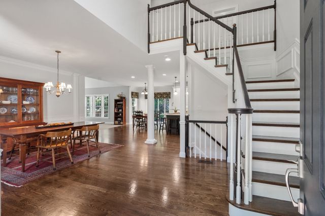 66 Glenview St, Upton, MA 01568