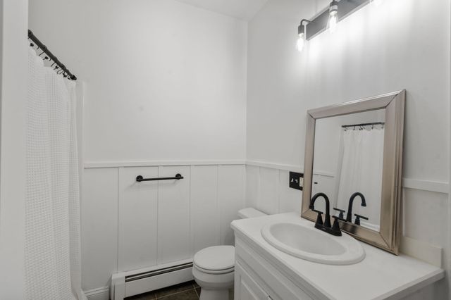 66 Glenview St, Upton, MA 01568