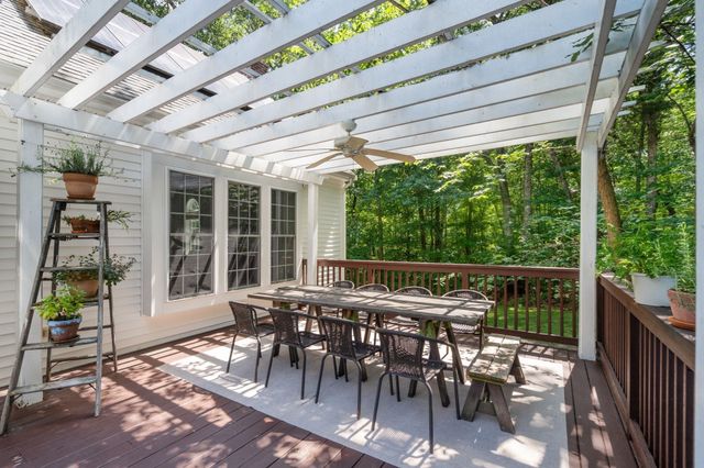 66 Glenview St, Upton, MA 01568