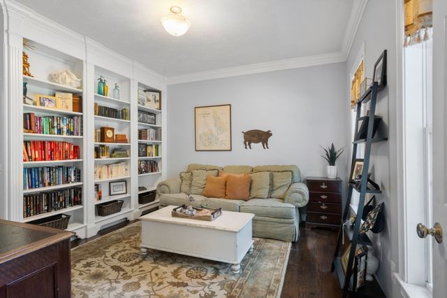 66 Glenview St, Upton, MA 01568
