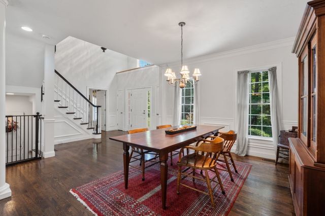 66 Glenview St, Upton, MA 01568
