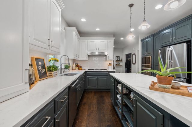 66 Glenview St, Upton, MA 01568