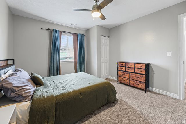 5679 W HILL STONE DR, South Jordan, UT 84095