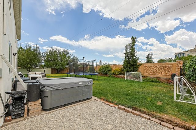 5679 W HILL STONE DR, South Jordan, UT 84095