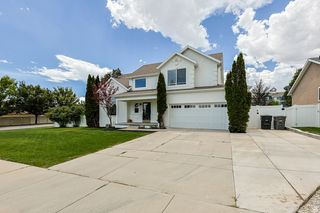 5679 W HILL STONE DR, South Jordan, UT 84095