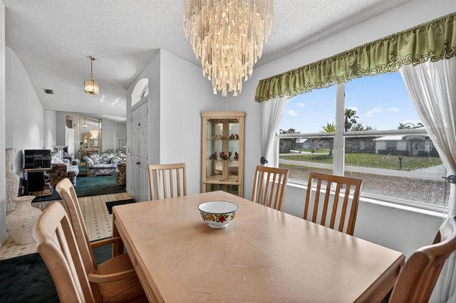 459 SE Nome Drive, Port St. Lucie, FL 34984