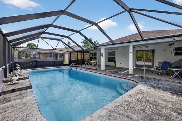 459 SE Nome Drive, Port St. Lucie, FL 34984