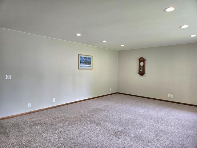 1309 Hickory DRIVE, Jefferson, WI 53549