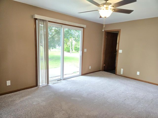 1309 Hickory DRIVE, Jefferson, WI 53549
