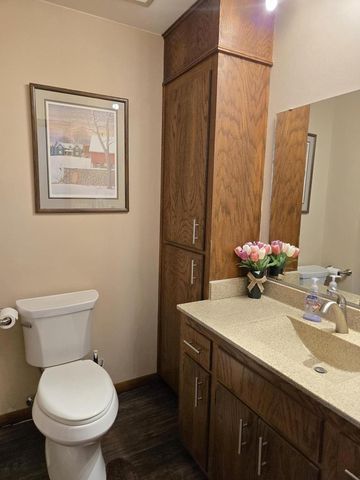 1309 Hickory DRIVE, Jefferson, WI 53549