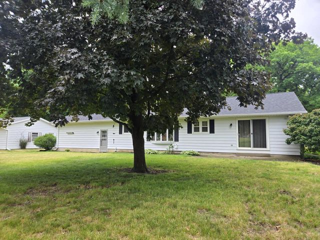 1309 Hickory DRIVE, Jefferson, WI 53549