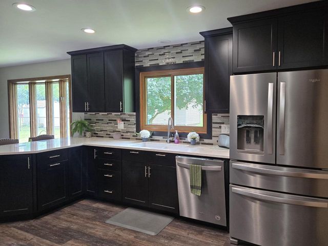 1309 Hickory DRIVE, Jefferson, WI 53549
