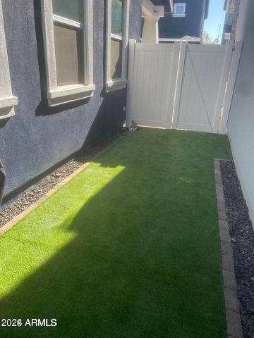 710 E BOCA RATON Road, Phoenix, AZ 85022