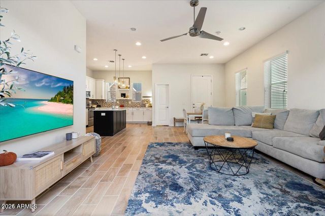 710 E BOCA RATON Road, Phoenix, AZ 85022