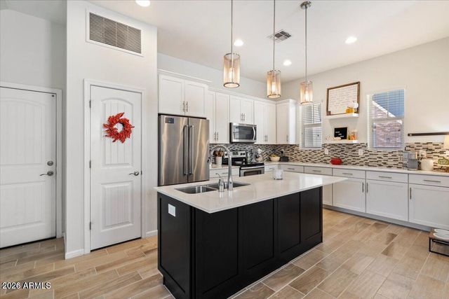 710 E BOCA RATON Road, Phoenix, AZ 85022