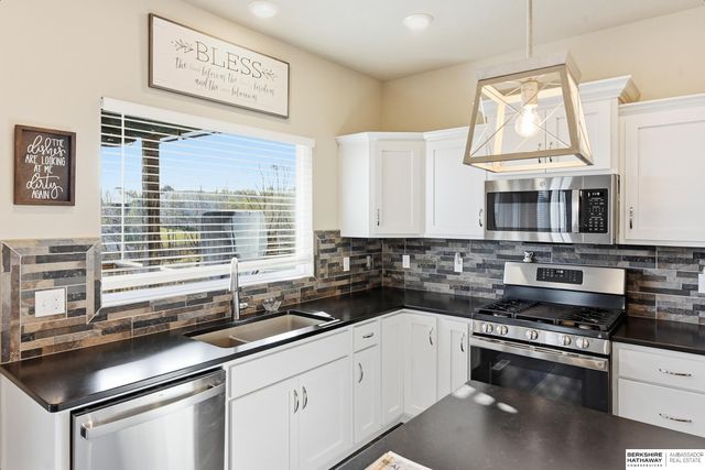 9307 S 177th Street, Omaha, NE 68136