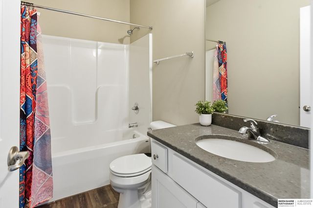 9307 S 177th Street, Omaha, NE 68136