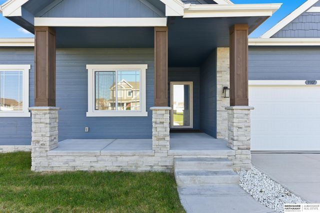 9307 S 177th Street, Omaha, NE 68136