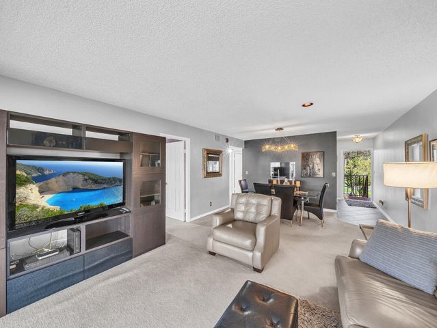 130 Lake Constance Drive, West Palm Beach, FL 33411