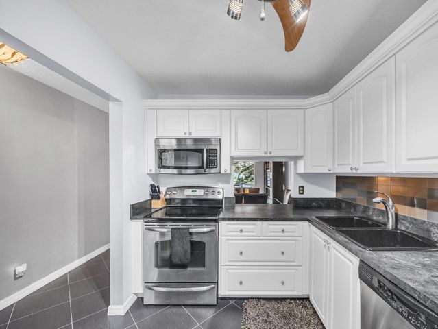 130 Lake Constance Drive, West Palm Beach, FL 33411