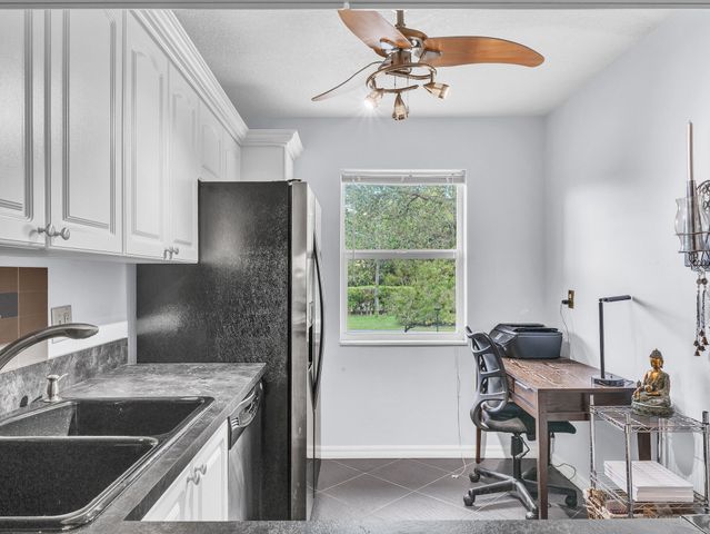 130 Lake Constance Drive, West Palm Beach, FL 33411