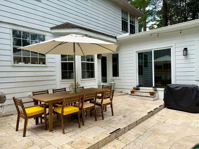 65 S Hidden View Circle, The Woodlands, TX 77381