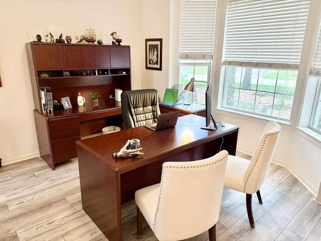 65 S Hidden View Circle, The Woodlands, TX 77381