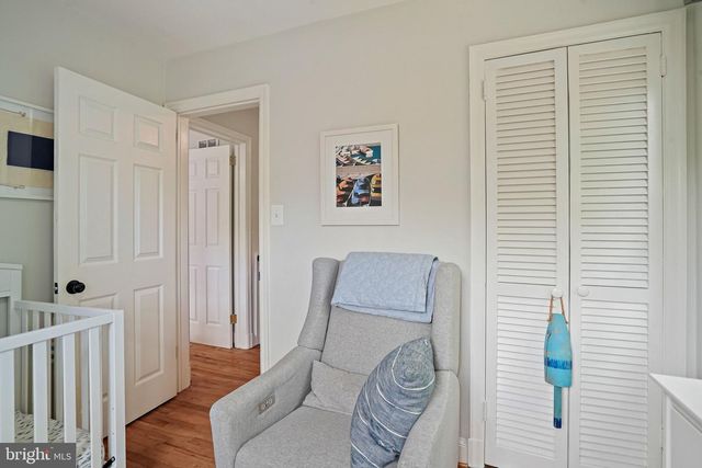 3305 CHESTNUT ST NW, Washington, DC 20015