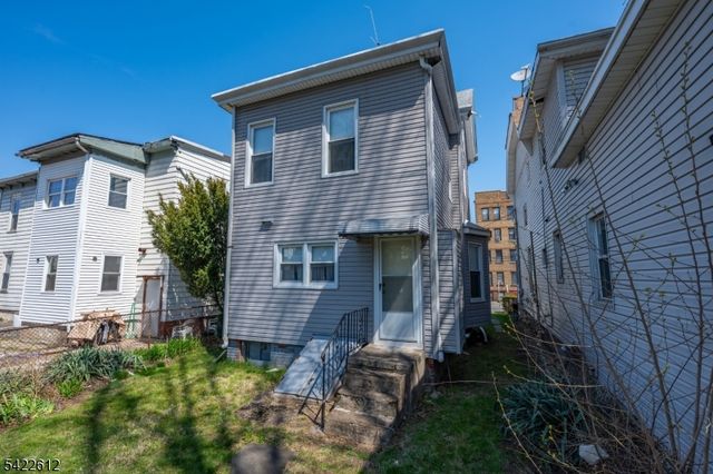 369 Paulison Ave, Passaic City, NJ 07055
