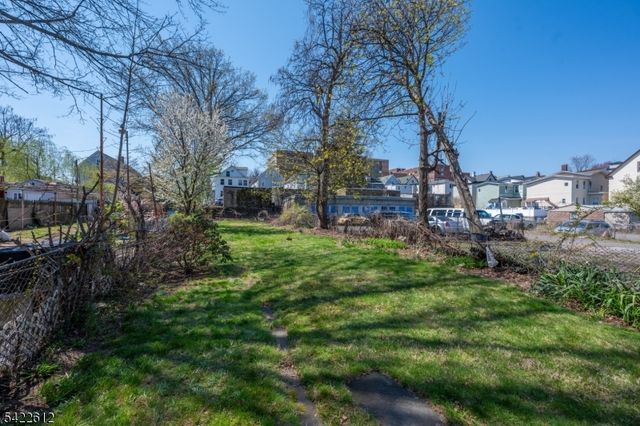 369 Paulison Ave, Passaic City, NJ 07055