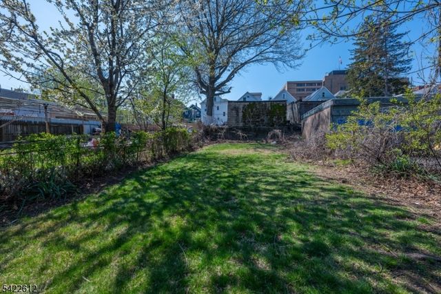 369 Paulison Ave, Passaic City, NJ 07055