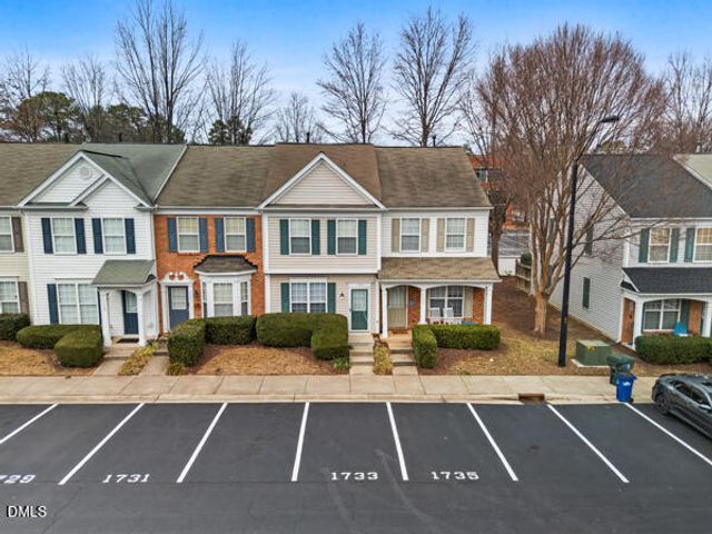 1733 Sorrell Brook Way, Raleigh, NC 27609