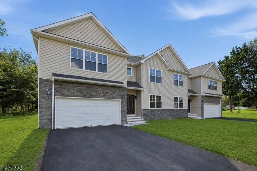 10 Delar Pkwy A, Franklin Twp., NJ 08823