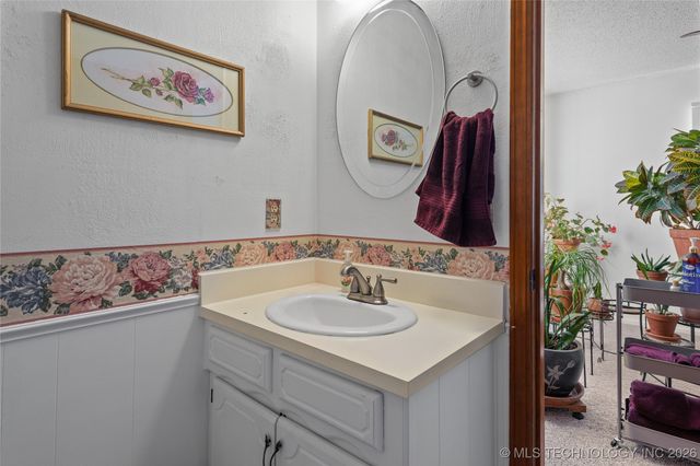 92 Cody, Lone Grove, OK 73443