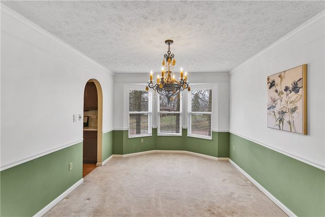 100 Hazelwood Dr, Cranberry Twp, PA 16066