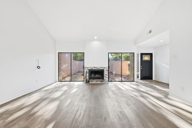 9611 Orchard Hill, Dallas, TX 75243