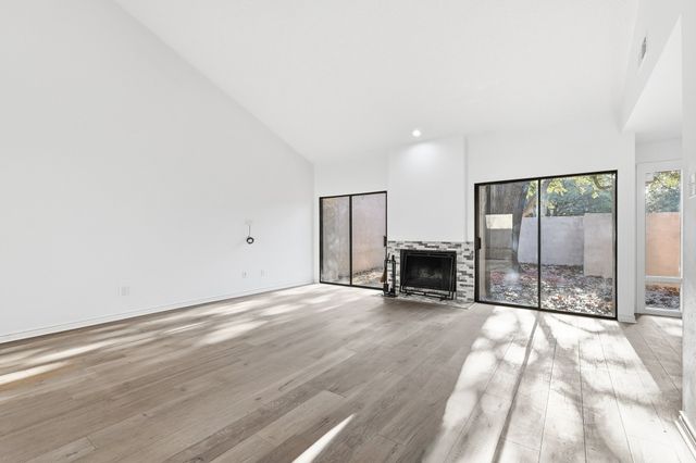 9611 Orchard Hill, Dallas, TX 75243