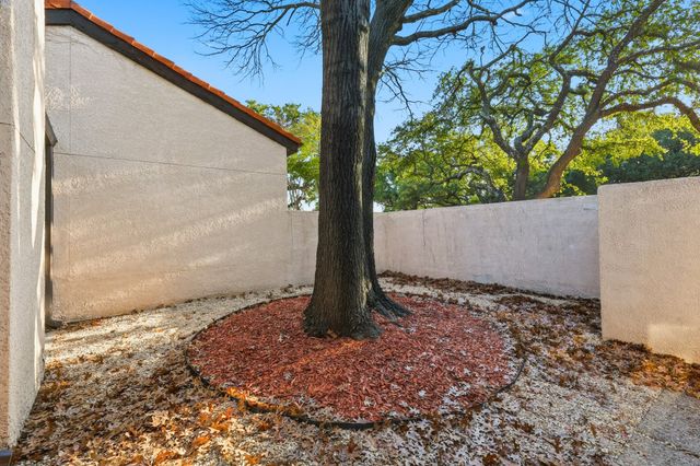 9611 Orchard Hill, Dallas, TX 75243