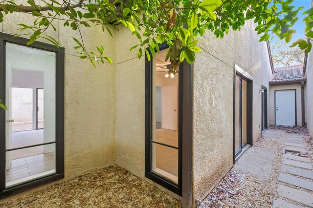 9611 Orchard Hill, Dallas, TX 75243