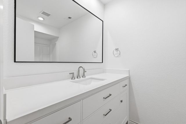 9611 Orchard Hill, Dallas, TX 75243