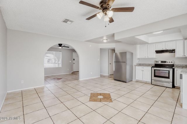 7201 W ROSE Lane, Glendale, AZ 85303