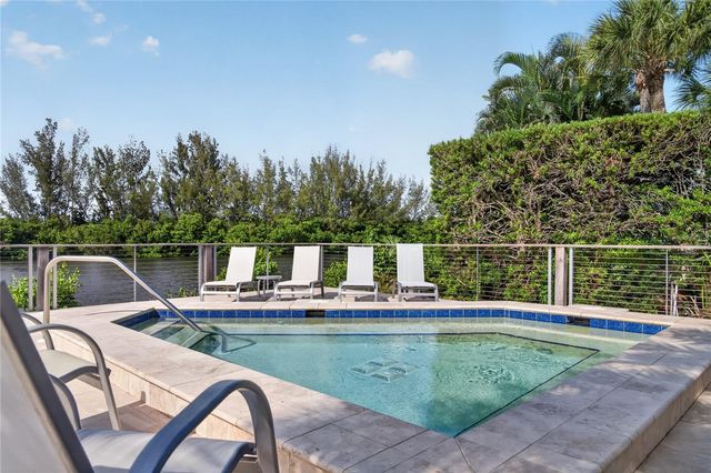 44 TIDY ISLAND BOULEVARD, Bradenton, FL 34210