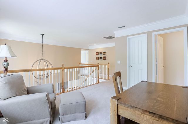 6834 Woodhaven Place, Zionsville, IN 46077