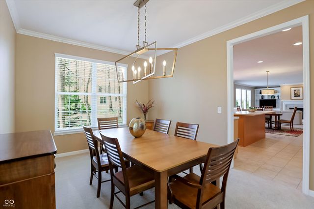 6834 Woodhaven Place, Zionsville, IN 46077