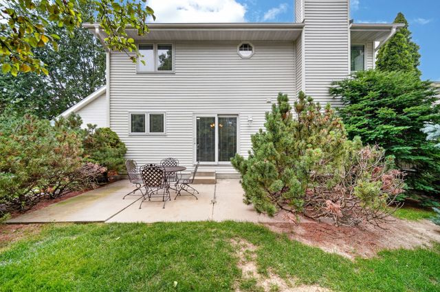 805 Valley West Drive, West Des Moines, IA 50265