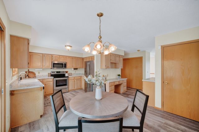 805 Valley West Drive, West Des Moines, IA 50265