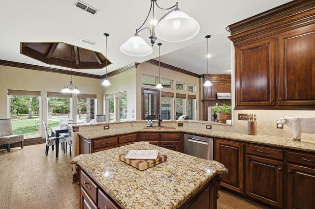6701 Blackjack Oaks Road, Aubrey, TX 76227