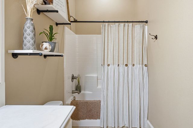 6701 Blackjack Oaks Road, Aubrey, TX 76227